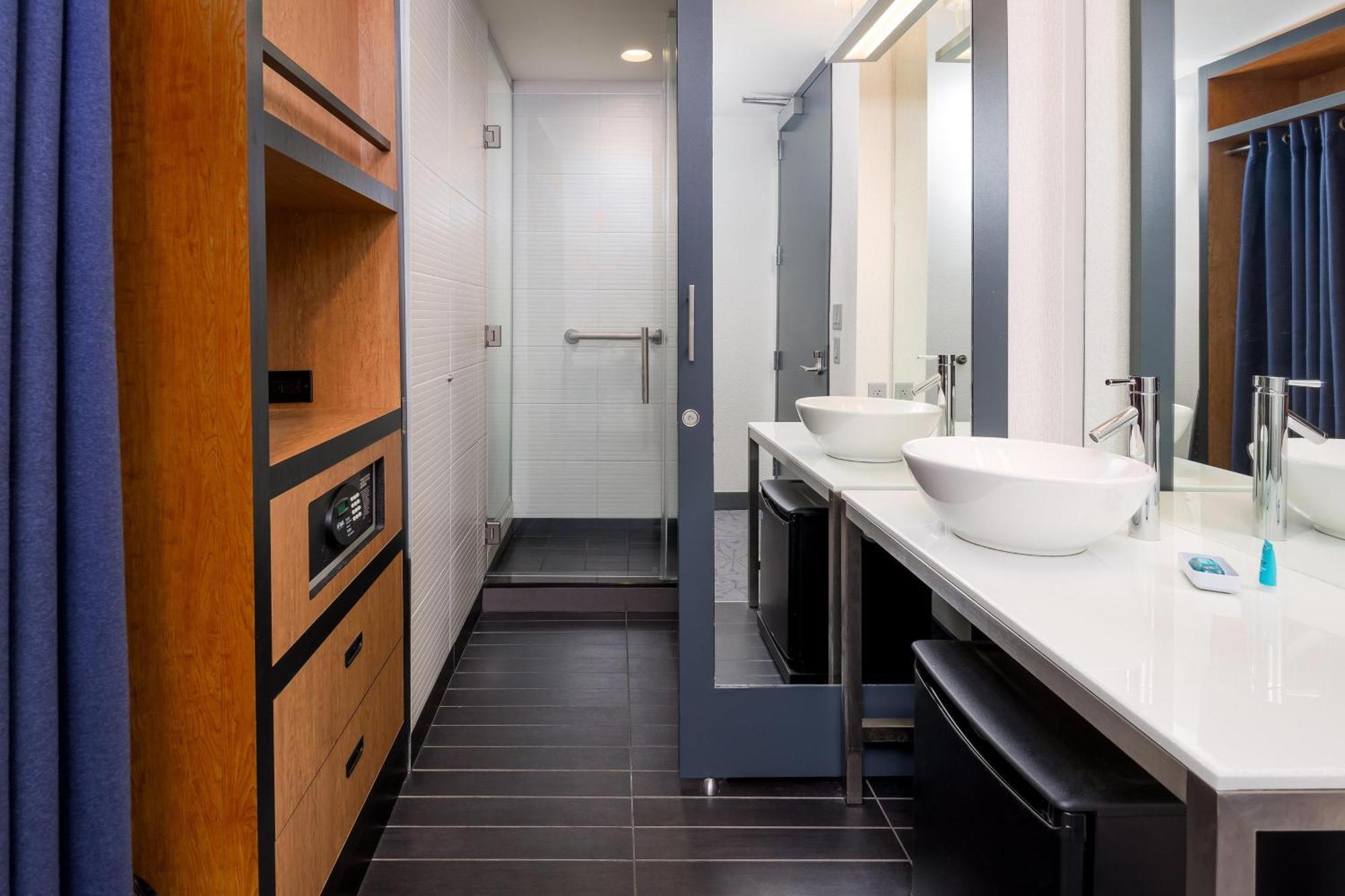 Aloft Asheville Downtown מראה חיצוני תמונה