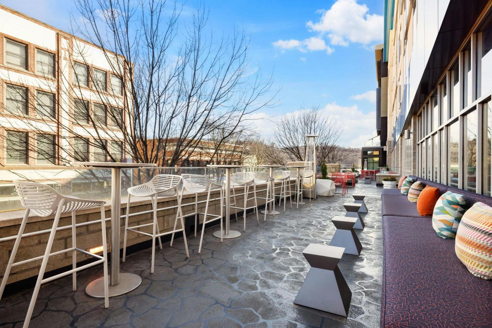 Aloft Asheville Downtown מראה חיצוני תמונה